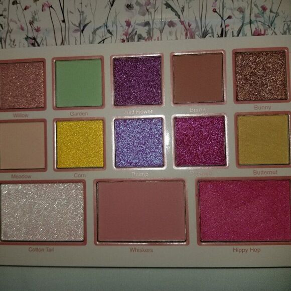 Sugar Drizzle Cosmetics - Bunny Love Eyeshadow Palette - Picture 6 of 10